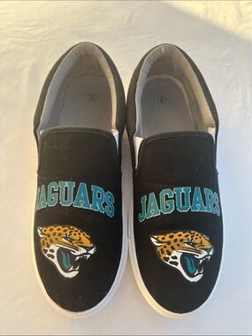 Jacksonville Jaguars Slip-On Team Sneakers in Black and Teal with Graph logo